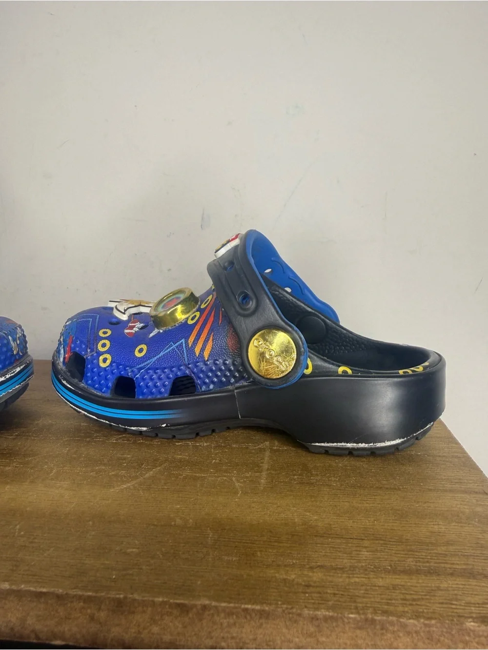 Crocs Kids' Blue Sonic the Hedgehog